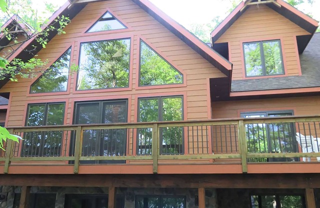 Amazing Custom Built Northwoods Executive Lake Home- Ultimate Family Getaway