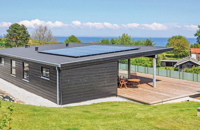 Amazing home in Augustenborg with sauna