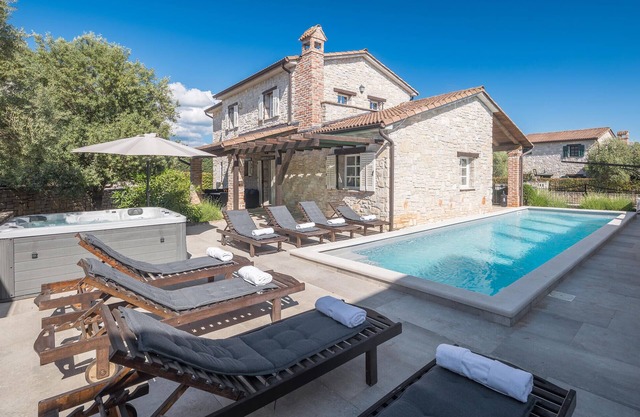 Amazing home in Visnjan
