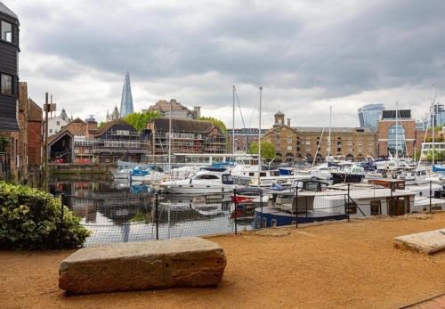 Amazing Marina-Overlooking 1Bed
