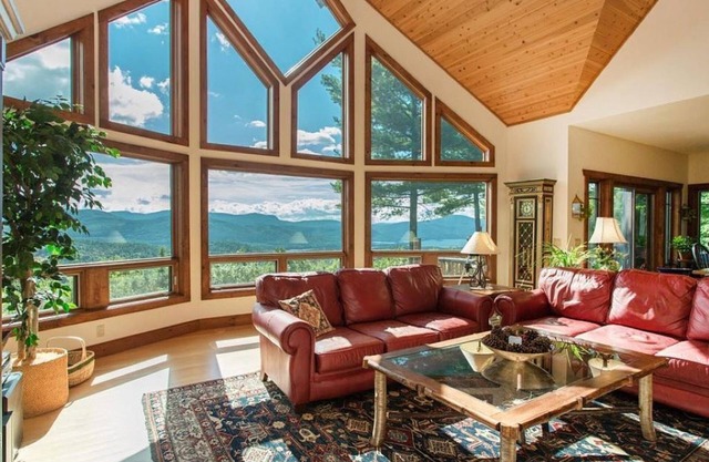 AMAZING MOUNTAIN & LAKE VIEWS in Bolton Landing!