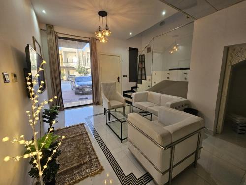 Amazing One-Bedroom Villa TownHouse