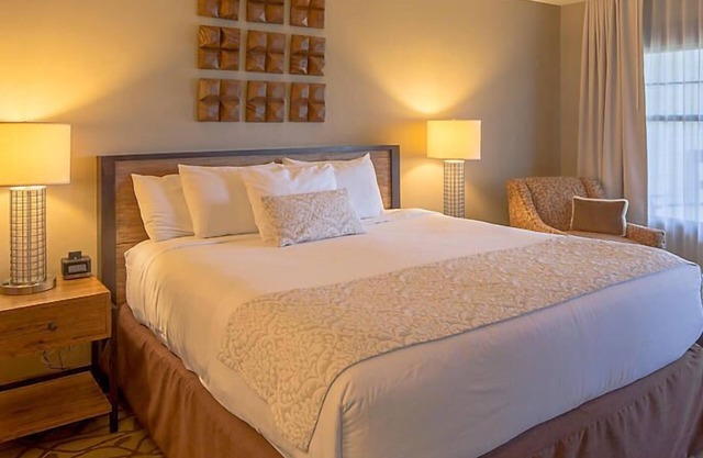 Amazing Paradise Point Resort in Hollister!