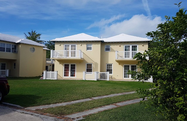 Amazing Property Close To Beaches/Golf Course/Railway Trails