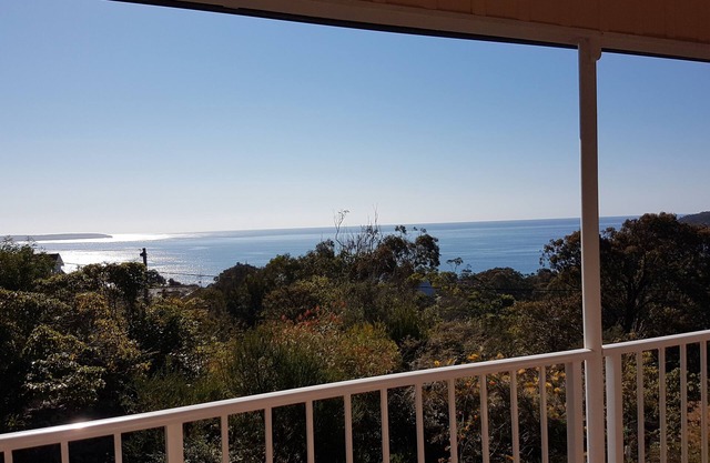 Amazing Sea Views, New Kitchen, Family Friendly, Easy Walk to 3 Beaches
