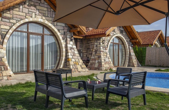 Amazing Stone House with Private Pool in Iznik