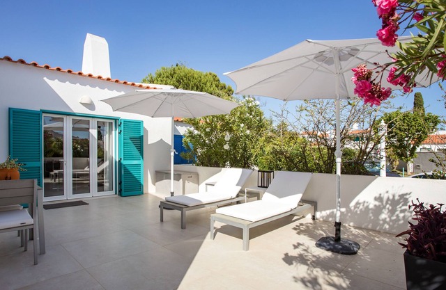 Amazing T4 in Prainha Village 5 min Waking to Beach and Pool