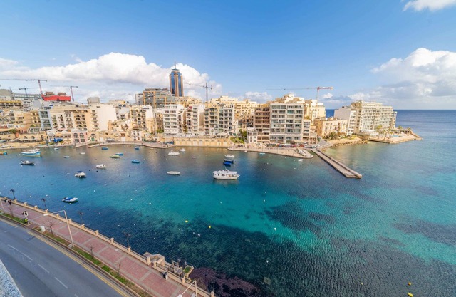 Amazing Views of Spinola Bay in Heart of St.julians