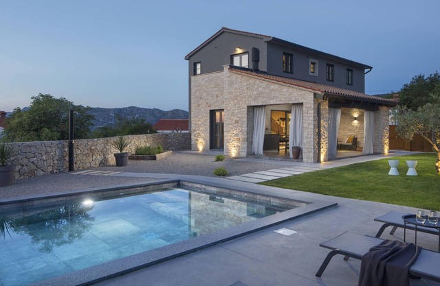 Amazing Villa Vizzani, with a Pool