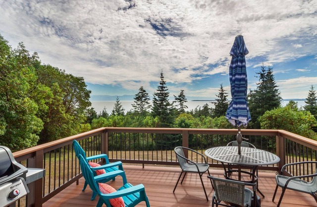 Amazing West Side Views! (Haven on Hannah)