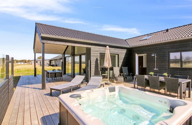 "Ambra" - 950m from the sea by Interhome