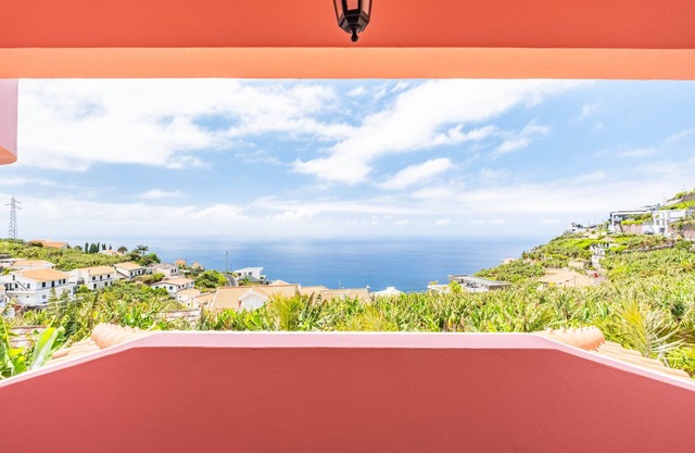 Amendoeira Residence by Madeira Sun Travel