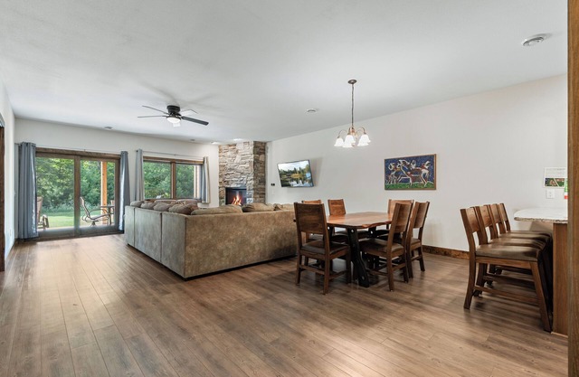 Amenity packed Condo #820 Shores of Cross Lake