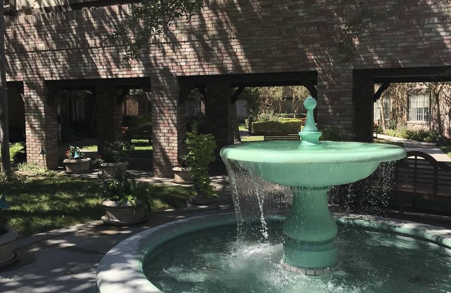 Anaheim Majestic Garden Hotel