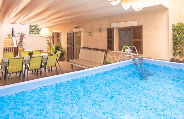 Anchor 011 fantastic townhouse with jacuzzi, terrace and WiFi