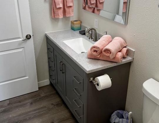 Anchorage midtown apartment-Wyoming 2