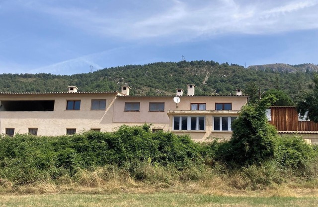 Ancienne Ferme à la Montagne à 1000 m et à 45 mn de L'aéroport de Nice