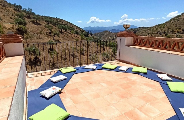 Andalusian farmhouse for workshops, retreats or events