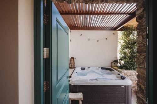 Andama Luxury Suites