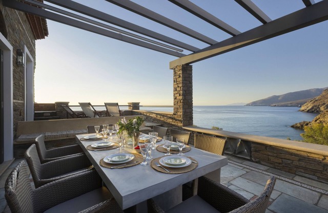 Andros 4 Up ·Seaview Beach Retreat in Andros
