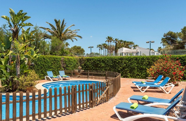 Angel 7 bedroom villa, Cala'n Bosch