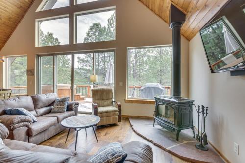 Angel Fire Cabin with Deck 3 Mi to Ski Lifts!