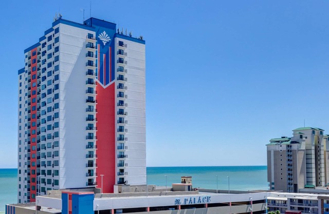 Angle Oceanfront Sun Suite at Family Resort + Official On-Site Rental Privileges