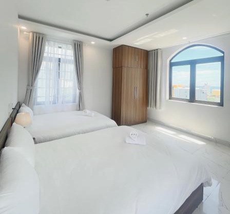 Ania Beachside Hotel Da Nang