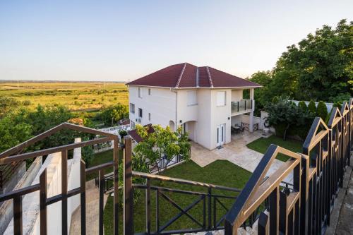 Anja D Apartments