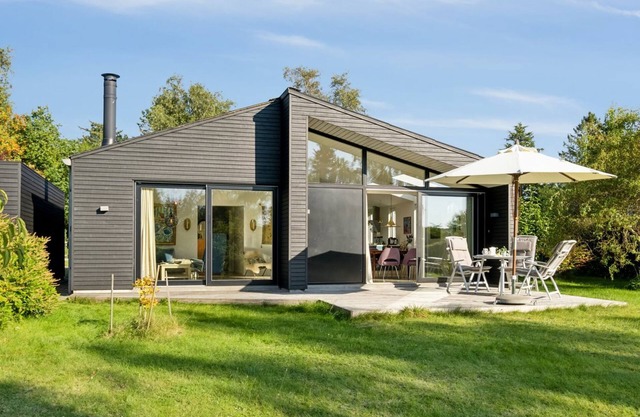 "Annlisa" - 750m from the sea by Interhome