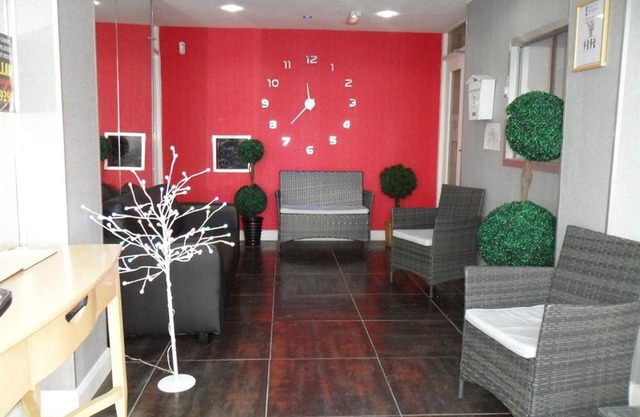 Anzy Panzy Hotel