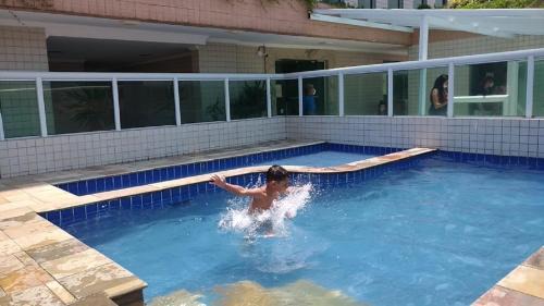 Apê Temporada II Praia Grande SP Completo com Piscina, Churrasqueira, Estacionamento