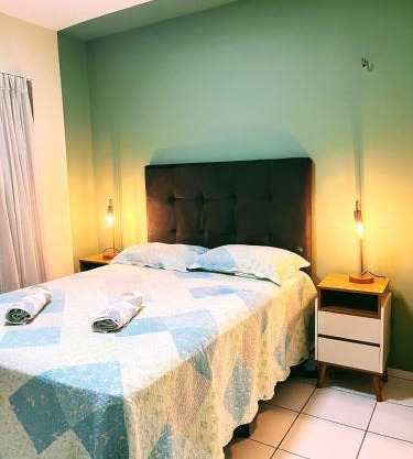 Ap com ar condicionado, cozinha equipada, piscina