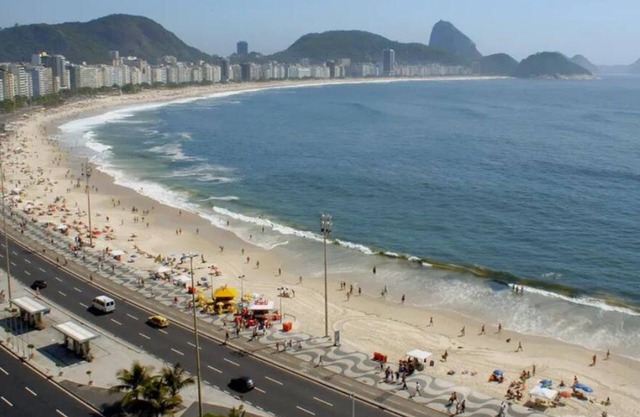 APART HOTEL BOUTIQUE IN COPACABANA NEAR THE BEACH WITH POOL - WIFI - GARAGE