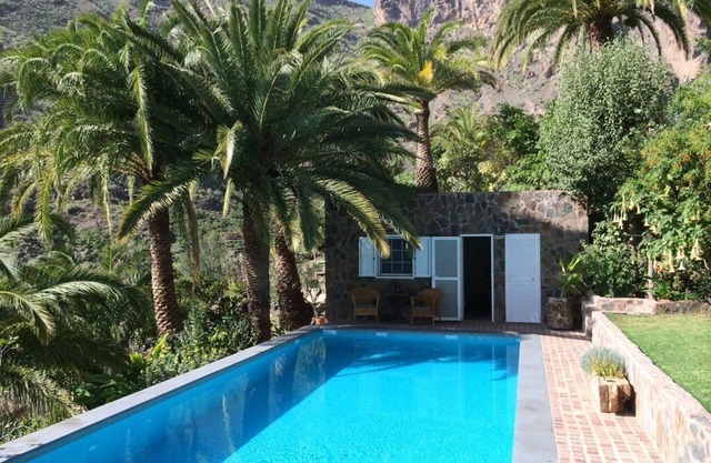 Apartment-Pool view-Private Bathroom