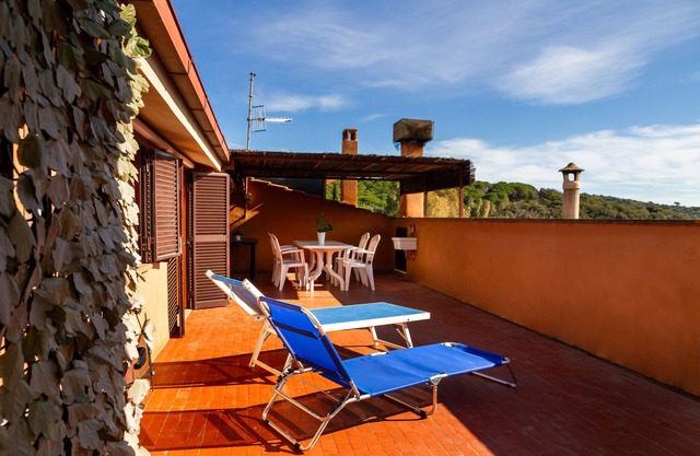 Apartment 'Casa Bel Mare' with Private Terrace and Air Conditioning