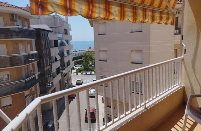 Apartamento vistas al mar, segunda línea 3 habitaciones
