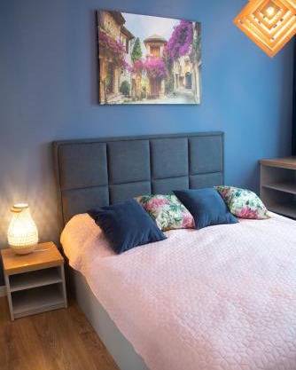 Apartament Niebieski - Okrzei (Garaż, Targi)