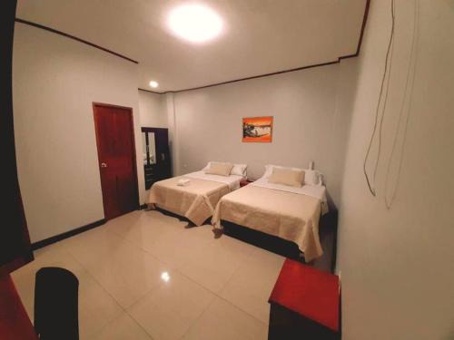 Apartamento 300 Tercer piso,cómodo ,amplio,privado