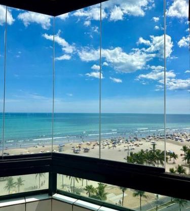 Apartamento com Vista para o Mar