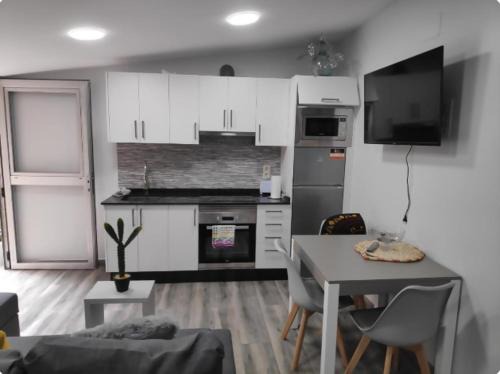 Apartamento con patio cerca de la playa