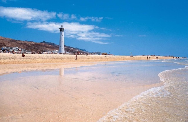 Apartamento 'El Carmen 6' with Sea View & Wi-Fi