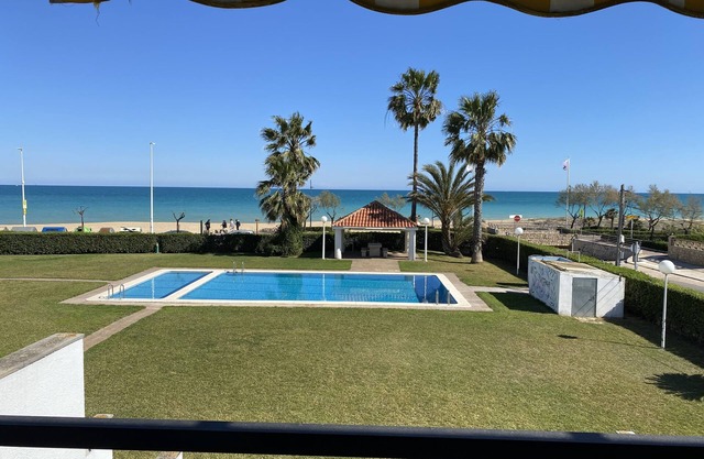 Apartamento Familiar EN Primera Linea DE Playa 1, Urbanización Tranquila