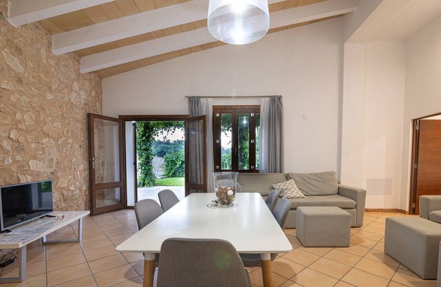 Apartamento Son Calo C by Rentallorca