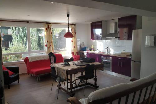 Apartamento T28 Edif Europa y parking gratuito