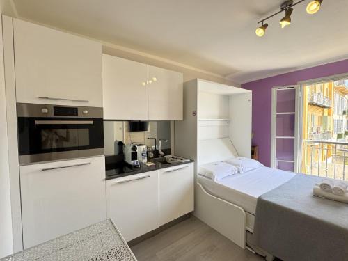 ApartHotel Riviera Nice Côte d'Azur - Old Town - Studio AC - Sea View - 50m Promenade des Anglais- LA MAISON LINDA