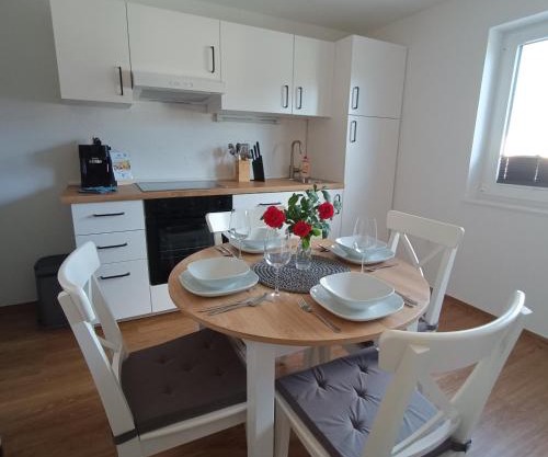 Apartma z lepo teraso za 3+1 osebe