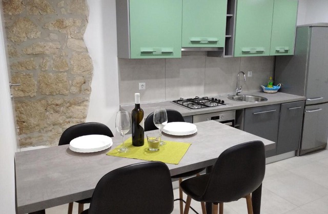 Apartman Lari