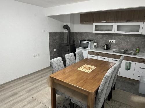Apartmani Dzebo