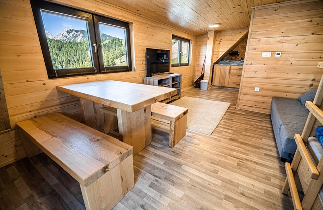 Apartment ZVOH with Mountain View on Krvavec